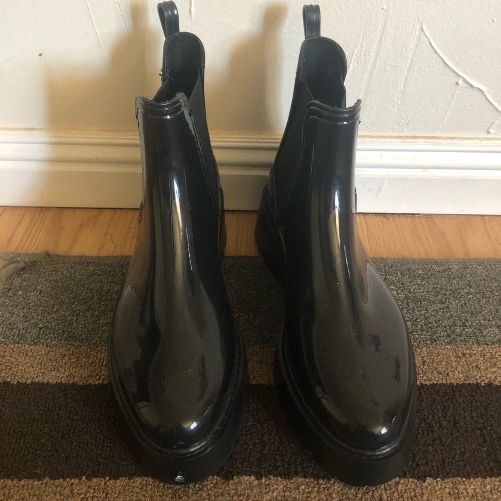 Size 9 ASOS Platform Chelsea Boots